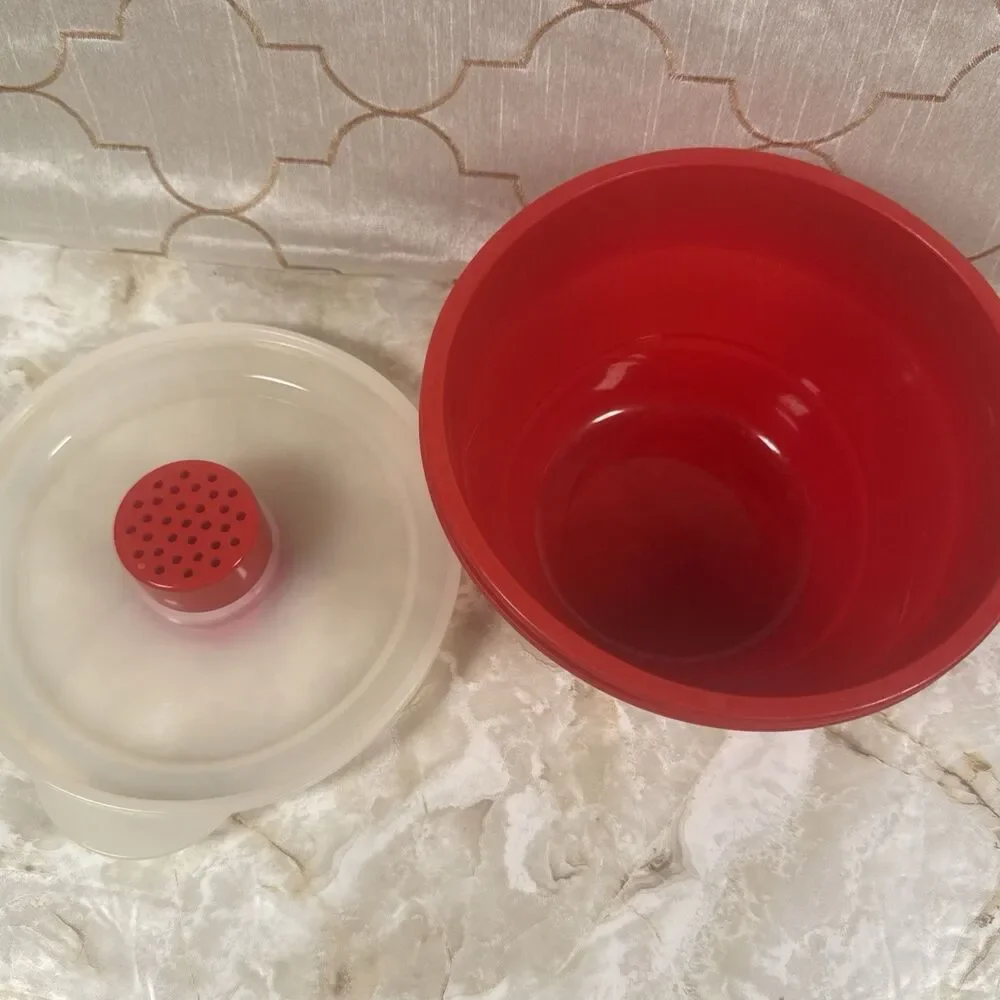 PamperedChef Microwave Popcorn Maker Popper Red Collapsible Bowl+CookingUtensils
